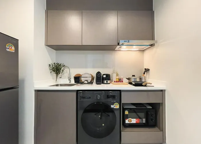 Apartment Near Bts - High-floor - Rooftop Pool - Sontana *