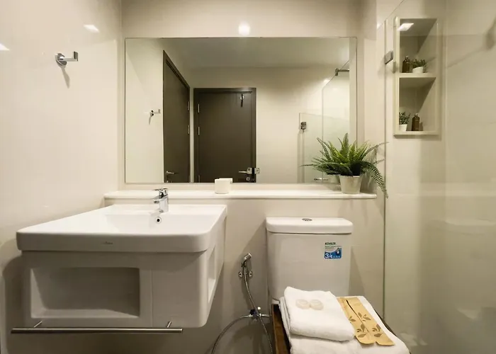 Near Bts - High-floor - Rooftop Pool - Sontana Apartment